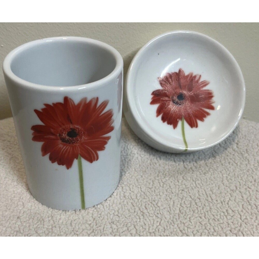 2 Pc Red Poppy Bathroom Accessories Set Hand Soap Dish and Tumbler Gobelet